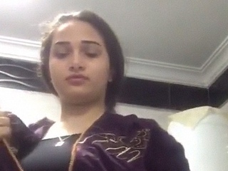 Nude Indian girl takes nude selfie in bathroom