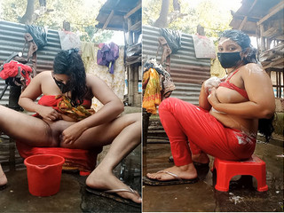 Indian amateur girl flaunts her naked body in a bathroom