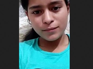 Cute desi girl flaunts her curves in a village show